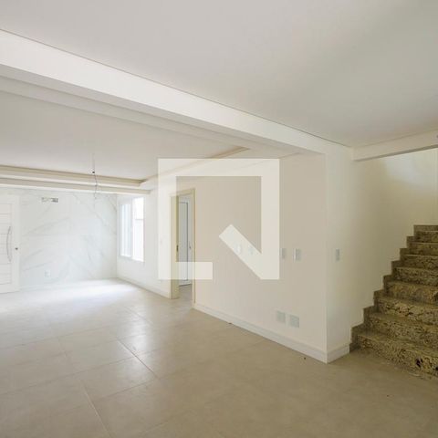 Casa de condomínio à venda com 325m², 4 quartos e 3 vagasChurrasqueira