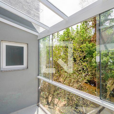 Casa de condomínio à venda com 325m², 4 quartos e 3 vagasSacada Suíte 1