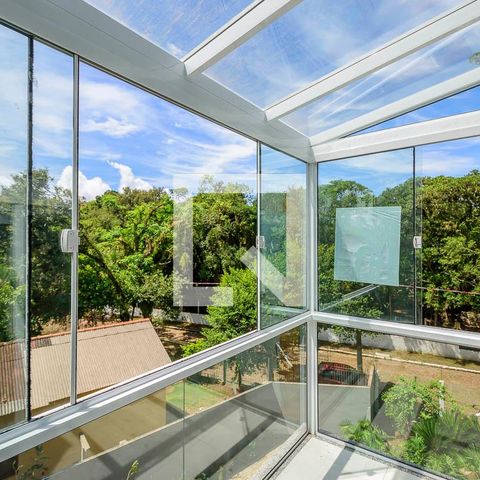 Casa de condomínio à venda com 325m², 4 quartos e 3 vagasSacada Suíte 1