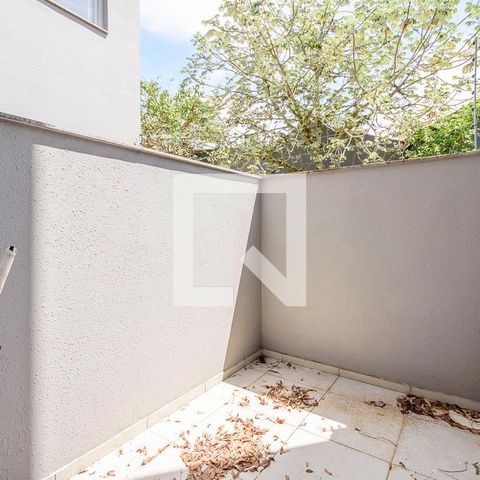 Casa de condomínio à venda com 325m², 4 quartos e 3 vagasQuintal