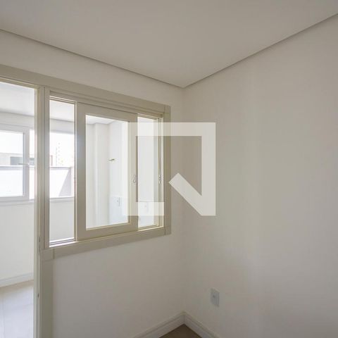 Casa de condomínio à venda com 325m², 4 quartos e 3 vagasQuarto de Serviço