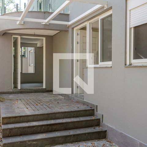 Casa de condomínio à venda com 325m², 4 quartos e 3 vagasFachada