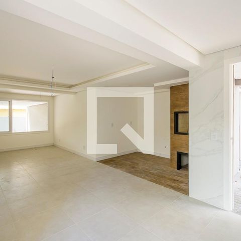 Casa de condomínio à venda com 325m², 4 quartos e 3 vagasChurrasqueira