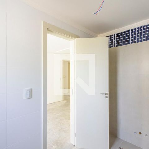 Casa de condomínio à venda com 325m², 4 quartos e 3 vagasBanheiro da Suíte 3