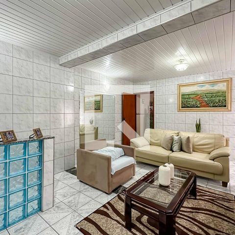 Casa para alugar com 430m², 5 quartos e 3 vagas Casa para alugar com 430m², 5 quartos e 3 vagasSala