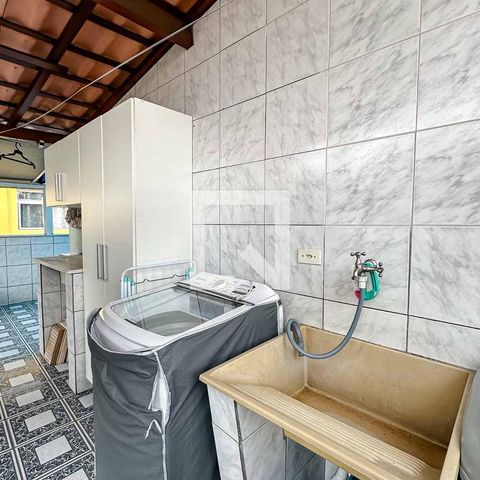 Casa para alugar com 430m², 5 quartos e 3 vagas Casa para alugar com 430m², 5 quartos e 3 vagasÁrea de Serviço