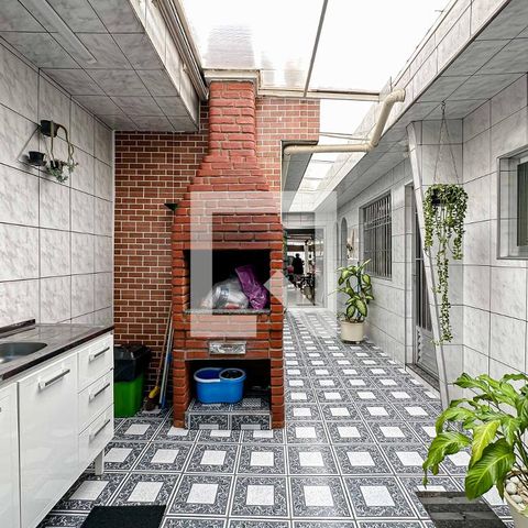Casa para alugar com 430m², 5 quartos e 3 vagas Casa para alugar com 430m², 5 quartos e 3 vagasÁrea Externa