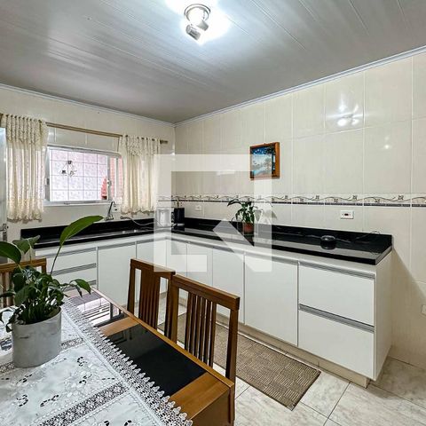 Casa para alugar com 430m², 5 quartos e 3 vagas Casa para alugar com 430m², 5 quartos e 3 vagasCozinha