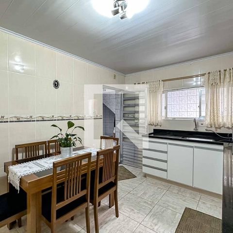 Casa para alugar com 430m², 5 quartos e 3 vagas Casa para alugar com 430m², 5 quartos e 3 vagasCozinha