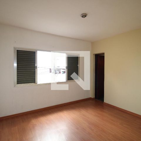 Casa à venda com 212m², 4 quartos e 4 vagasQuarto 1 - suíte