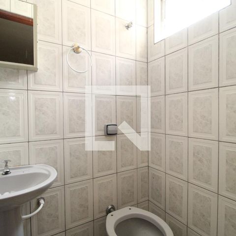 Casa à venda com 212m², 4 quartos e 4 vagasBanheiro da Suíte