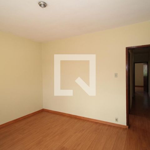 Casa à venda com 212m², 4 quartos e 4 vagasQuarto 1 - suíte