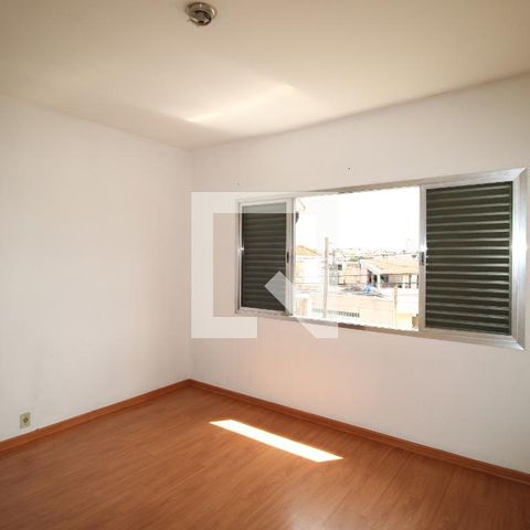 Casa à venda com 212m², 4 quartos e 4 vagasQuarto 1 - suíte