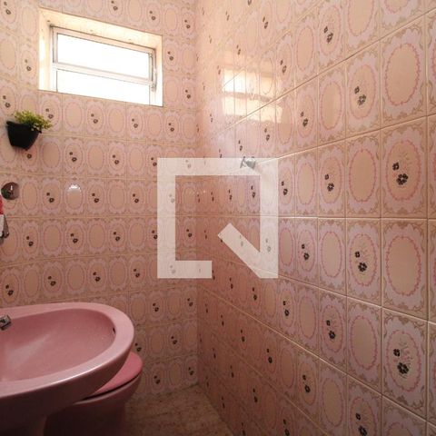 Casa à venda com 212m², 4 quartos e 4 vagasLavabo