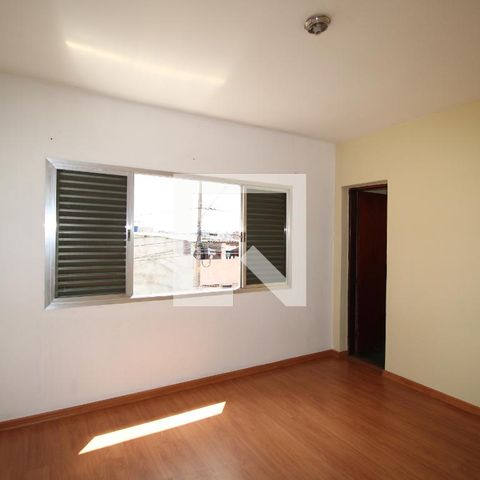 Casa à venda com 212m², 4 quartos e 4 vagasQuarto 1 - suíte