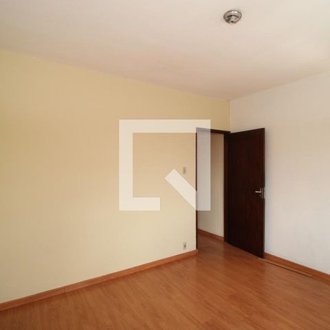 Casa à venda com 212m², 4 quartos e 4 vagasQuarto 1 - suíte