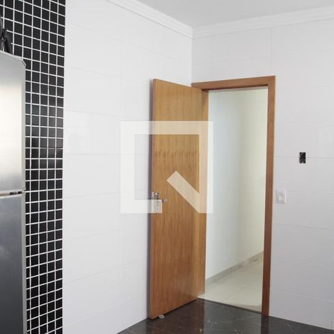 Casa à venda com 170m², 3 quartos e 6 vagascozinha