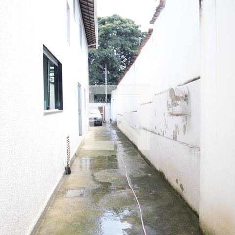 Casa à venda com 170m², 3 quartos e 6 vagascorredor