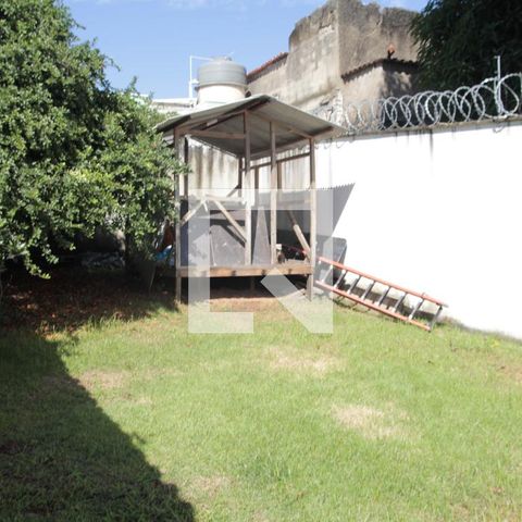 Casa à venda com 170m², 3 quartos e 6 vagasquintal