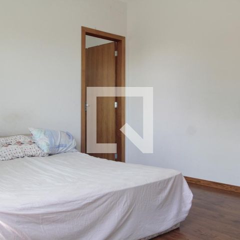 Casa à venda com 170m², 3 quartos e 6 vagassuite