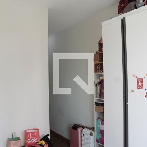 Casa à venda com 170m², 3 quartos e 6 vagasquarto 01