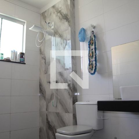 Casa à venda com 170m², 3 quartos e 6 vagasbanheiro da suite