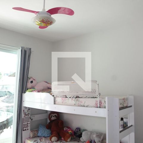 Casa à venda com 170m², 3 quartos e 6 vagasquarto 01