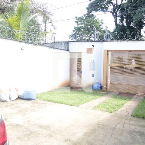 Casa à venda com 170m², 3 quartos e 6 vagasgaragem