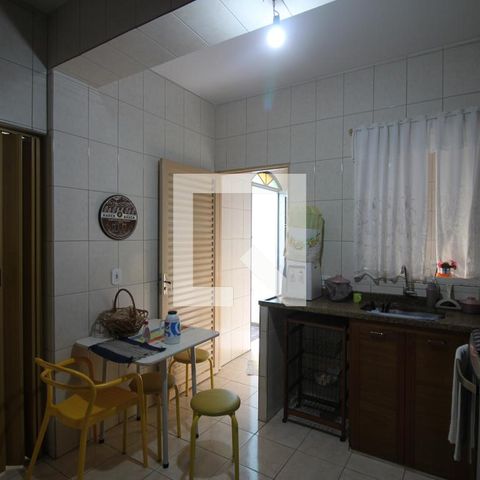 Casa à venda com 140m², 3 quartos e 2 vagasCozinha