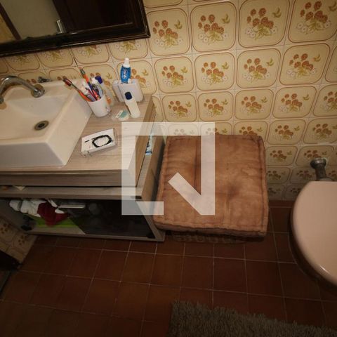 Casa à venda com 140m², 3 quartos e 2 vagasBanheiro