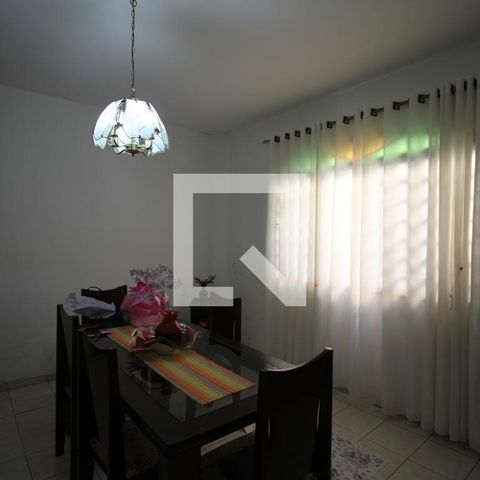 Casa à venda com 140m², 3 quartos e 2 vagasCopa