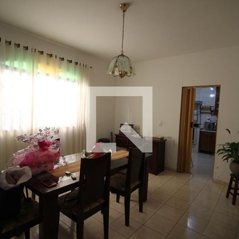 Casa à venda com 140m², 3 quartos e 2 vagasCopa