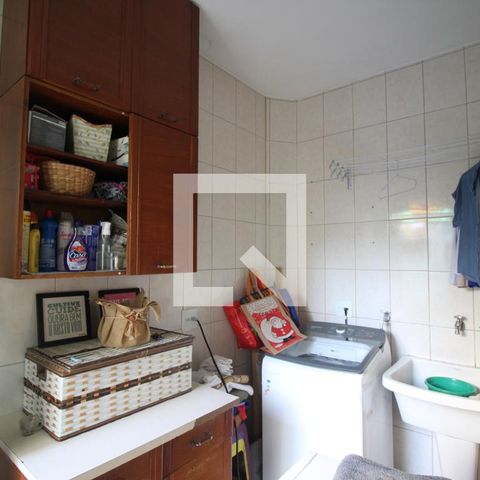 Casa à venda com 140m², 3 quartos e 2 vagasÁrea de Serviço