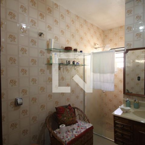 Casa à venda com 140m², 3 quartos e 2 vagasBanheiro da Suíte 1