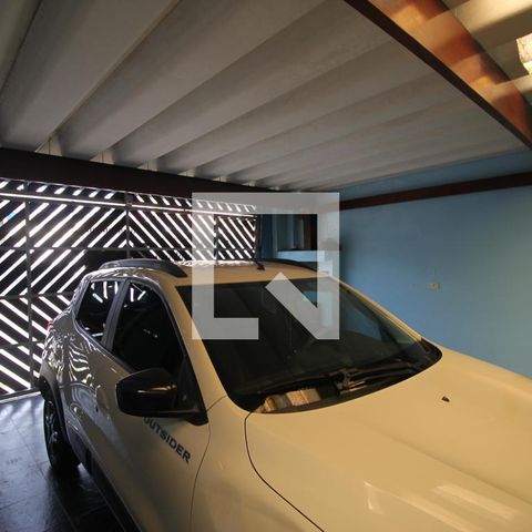 Casa à venda com 140m², 3 quartos e 2 vagasGaragem