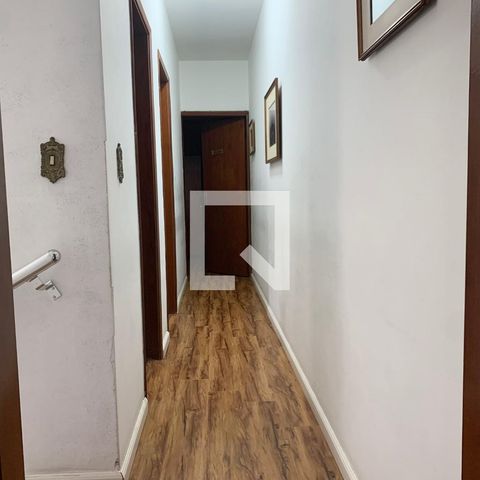 Casa à venda com 140m², 3 quartos e 2 vagas Casa à venda com 140m², 3 quartos e 2 vagasCorredor dos Quartos