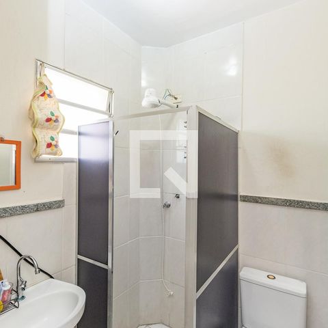 Apartamento à venda com 238m², 5 quartos e 3 vagasBanheiro da Suíte 2