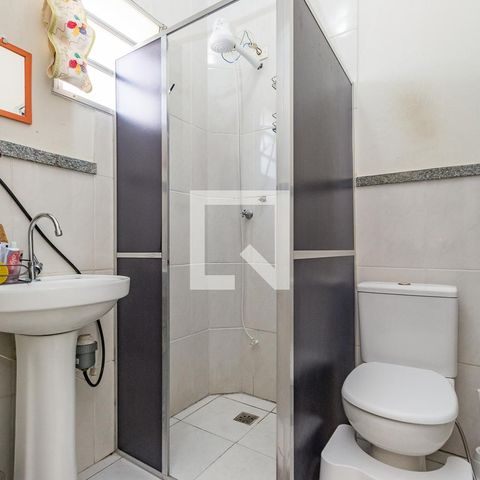 Apartamento à venda com 238m², 5 quartos e 3 vagasBanheiro da Suíte 2