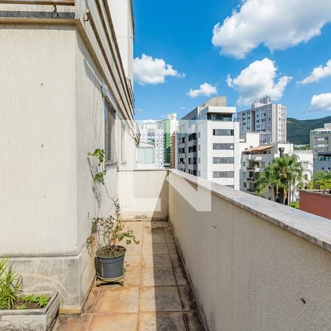Apartamento à venda com 238m², 5 quartos e 3 vagasVaranda