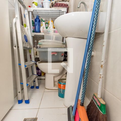 Apartamento à venda com 238m², 5 quartos e 3 vagasBanheiro de serviço