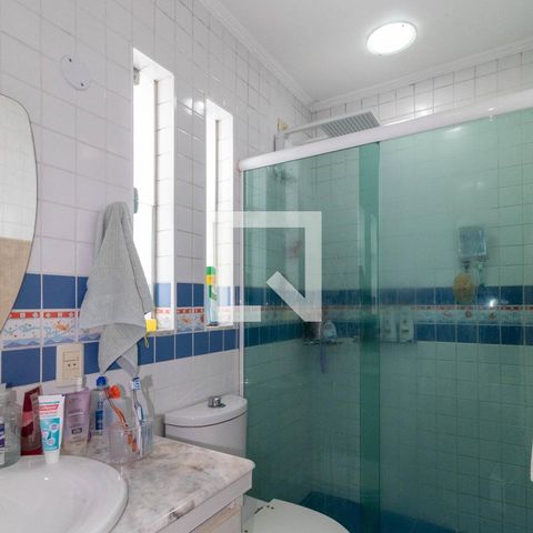 Casa à venda com 385m², 5 quartos e 6 vagas Casa à venda com 385m², 5 quartos e 6 vagasBanheiro 1
