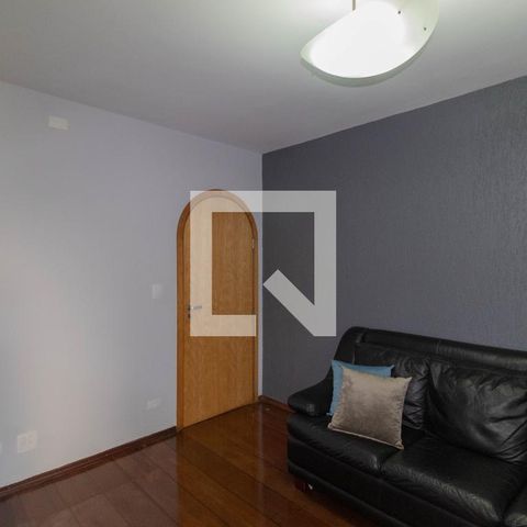 Casa à venda com 385m², 5 quartos e 6 vagas Casa à venda com 385m², 5 quartos e 6 vagasSala 4