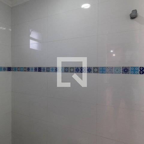 Casa à venda com 385m², 5 quartos e 6 vagas Casa à venda com 385m², 5 quartos e 6 vagasBanheiro 2