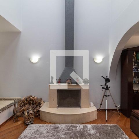 Casa à venda com 385m², 5 quartos e 6 vagas Casa à venda com 385m², 5 quartos e 6 vagasSala 2