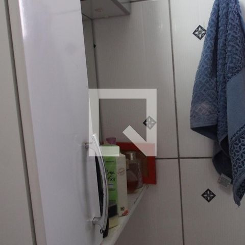 Casa à venda com 400m², 2 quartos e 10 vagasBanheiro da Suíte 2