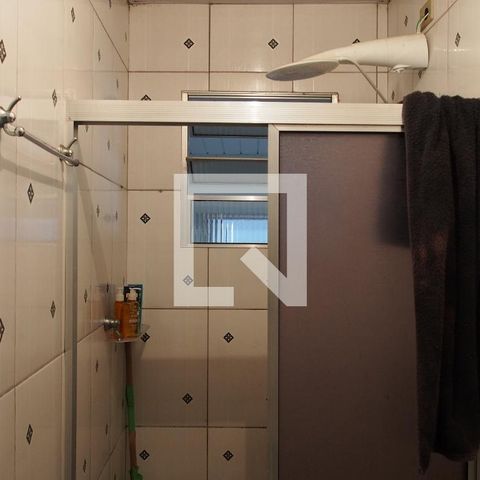 Casa à venda com 400m², 2 quartos e 10 vagasBanheiro da Suíte