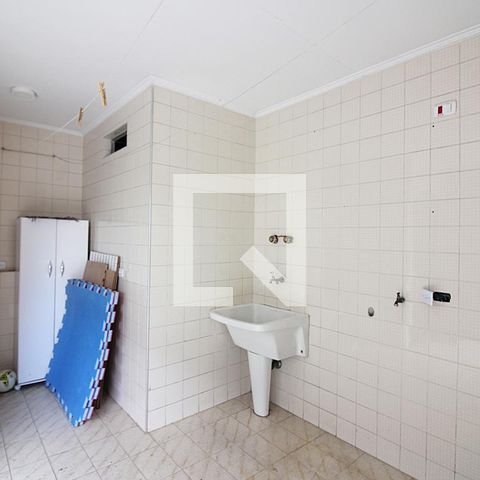 Casa à venda com 344m², 4 quartos e 6 vagasÁrea de Serviço