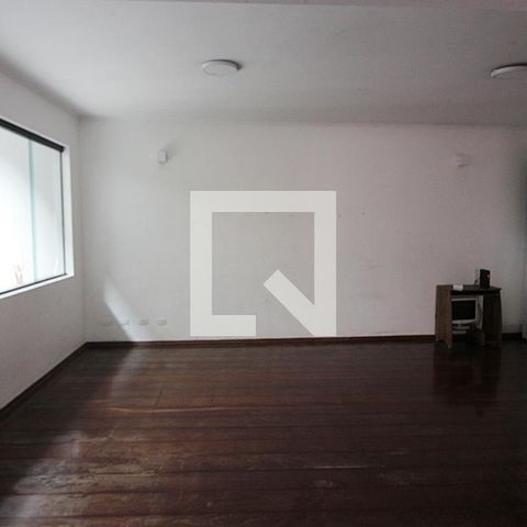 Casa à venda com 344m², 4 quartos e 6 vagasSala 