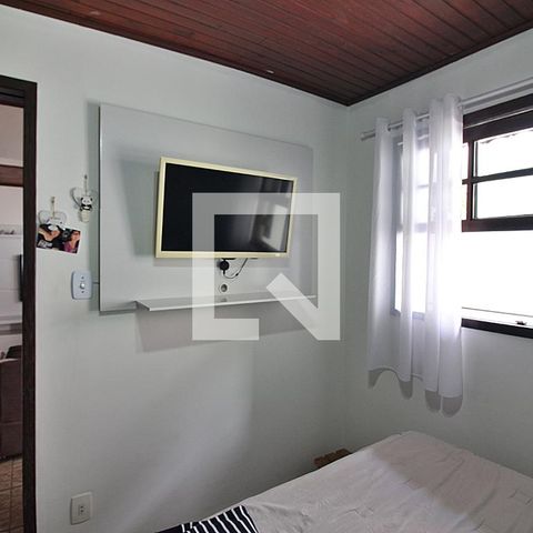 Casa à venda com 344m², 4 quartos e 6 vagasQuarto 1 Edícula  
