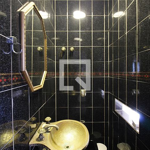 Casa à venda com 344m², 4 quartos e 6 vagasLavabo